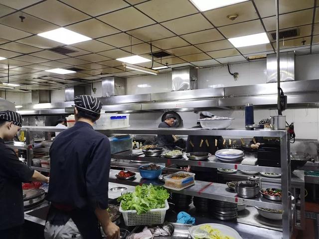 文不文明大家來評(píng)!你常去的嘉凱城餐飲店后廚抽檢狀況&ldquo;大曝光&rdquo;